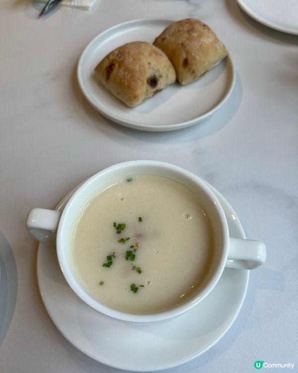 金鐘秘境餐廳！🌊瀑布旁歎香煎豬扒蘋果燒汁🤤🥩Pondside