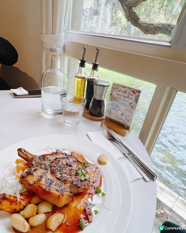 金鐘秘境餐廳！🌊瀑布旁歎香煎豬扒蘋果燒汁🤤🥩Pondside