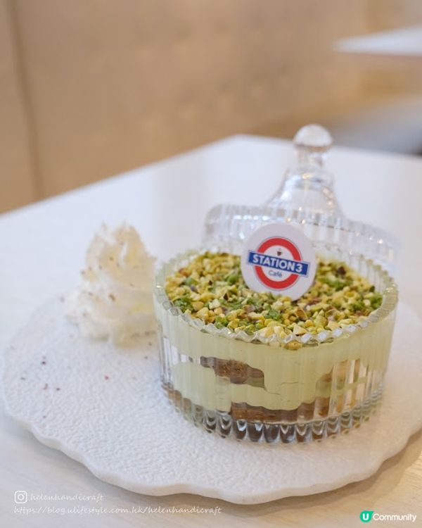 【吃下旺角】鬧市中央樓上cafe。隱藏超正開心果甜品 - Station 3 Cafe