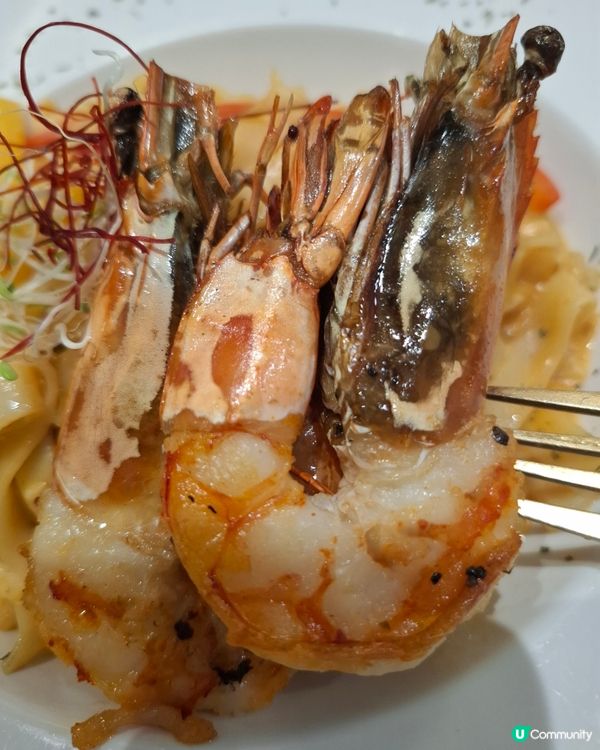 砵蘭街文青餐廳，裝修簡潔舒適，二人餐超抵食！🤩