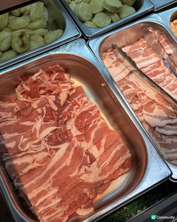 學生49蚊就食到嘅十餸放題！其他人人58蚊～仲有雞煲放題！