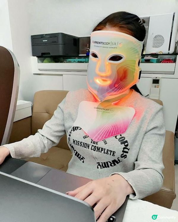 抗衰老神器 ♥ 亮白胸頸・減淡頸紋！►CurrentBody Skin LED光療亮白胸頸美容儀