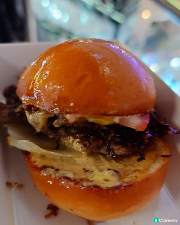 新開小店😊誠意和牛小漢堡🍔