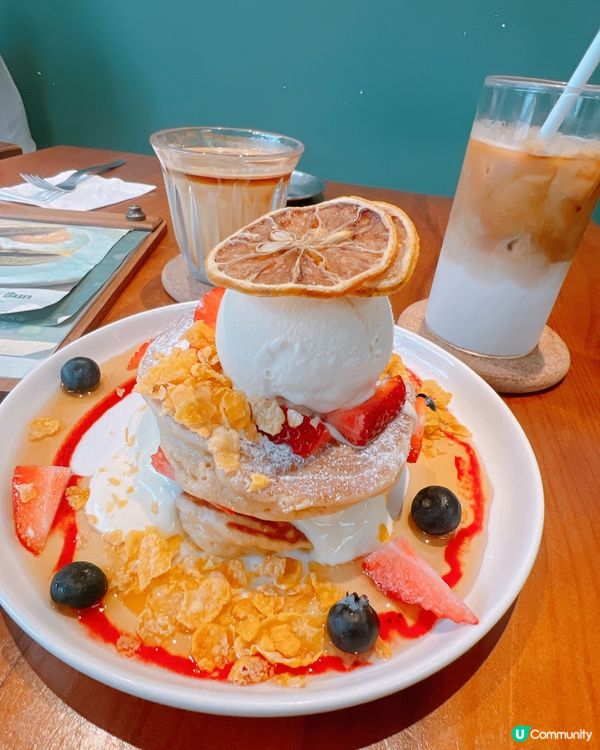 元朗必食！🍓冰火麻糬草莓鬆餅＋Dirty咖啡☕️滿足二重奏！
