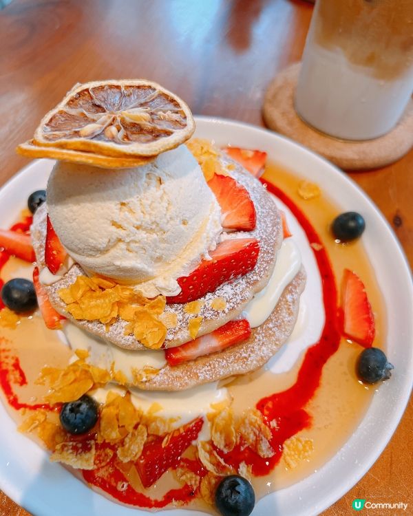 元朗必食！🍓冰火麻糬草莓鬆餅＋Dirty咖啡☕️滿足二重奏！