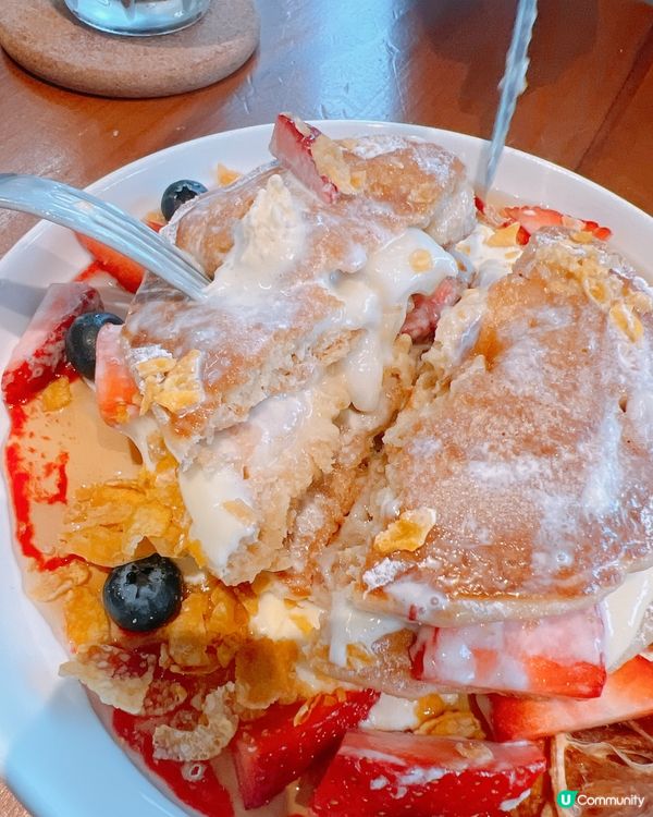 元朗必食！🍓冰火麻糬草莓鬆餅＋Dirty咖啡☕️滿足二重奏！