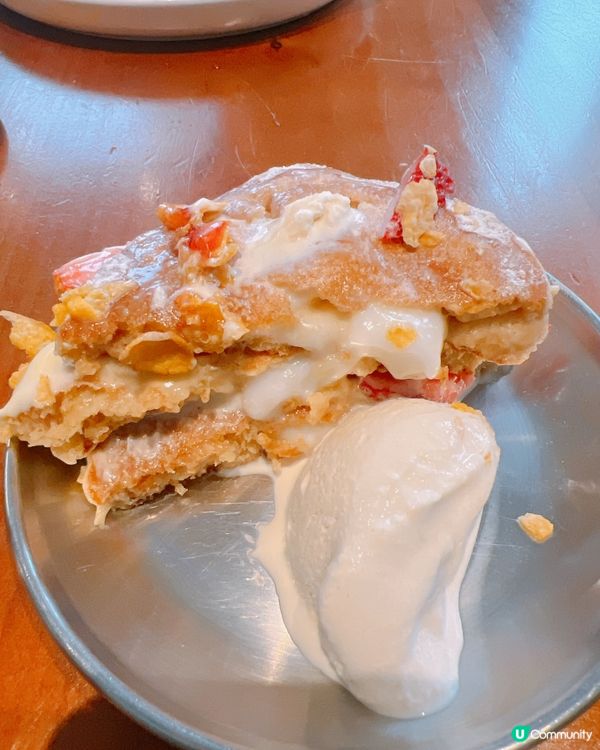 元朗必食！🍓冰火麻糬草莓鬆餅＋Dirty咖啡☕️滿足二重奏！