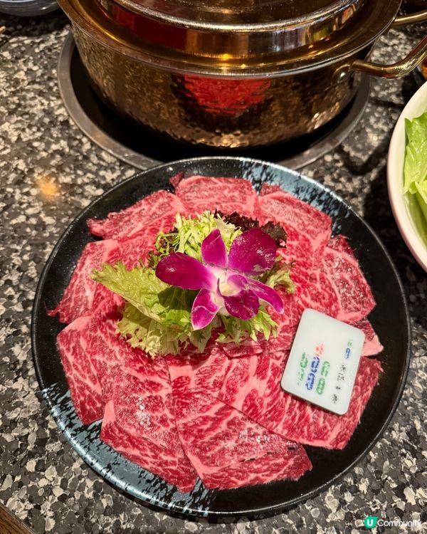 唔滾唔知身體好🔥🇭🇰 去滾懷舊火鍋，霓虹燈下重溫地道風味！