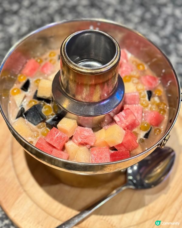 唔滾唔知身體好🔥🇭🇰 去滾懷舊火鍋，霓虹燈下重溫地道風味！