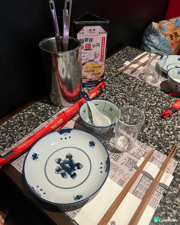 唔滾唔知身體好🔥🇭🇰 去滾懷舊火鍋，霓虹燈下重溫地道風味！