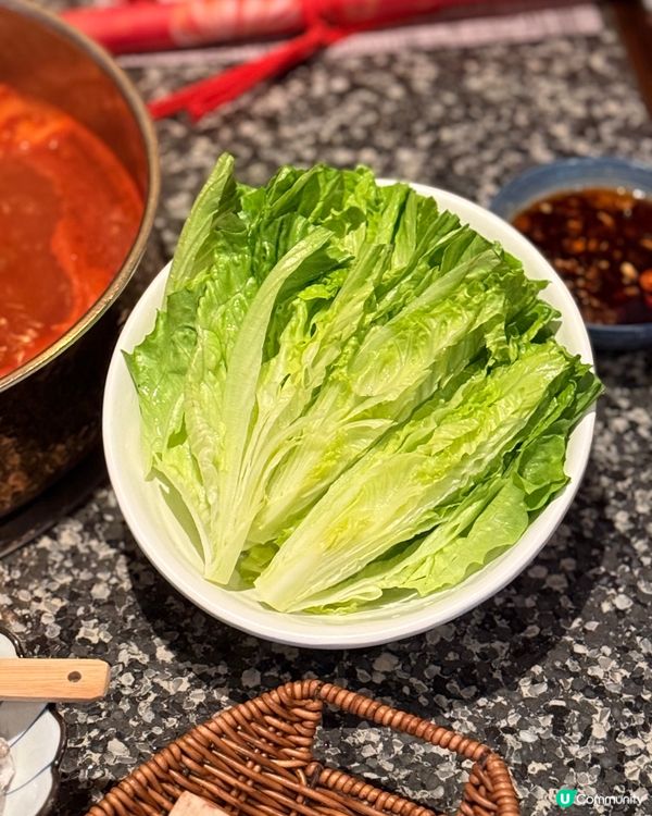 唔滾唔知身體好🔥🇭🇰 去滾懷舊火鍋，霓虹燈下重溫地道風味！