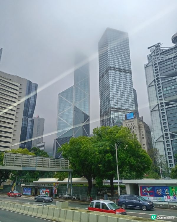 長假期好多人都返咗大陸玩，自己就留港消費