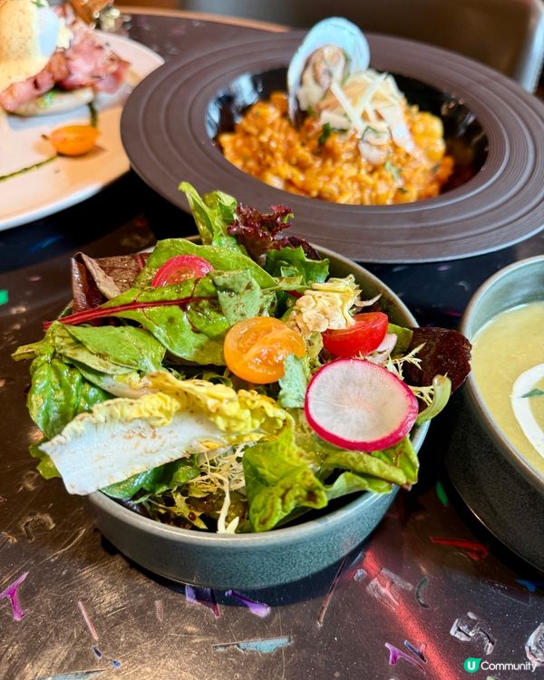 尖沙咀西餐廳🎤🎶  環境舒適，現場音樂表演超正！