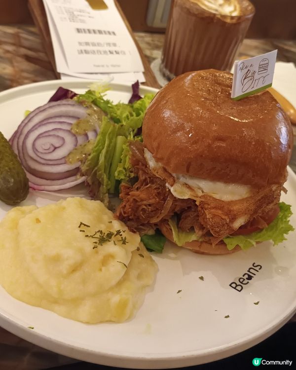 ## 🍔手撕豬漢堡，滋味爆燈！🤤