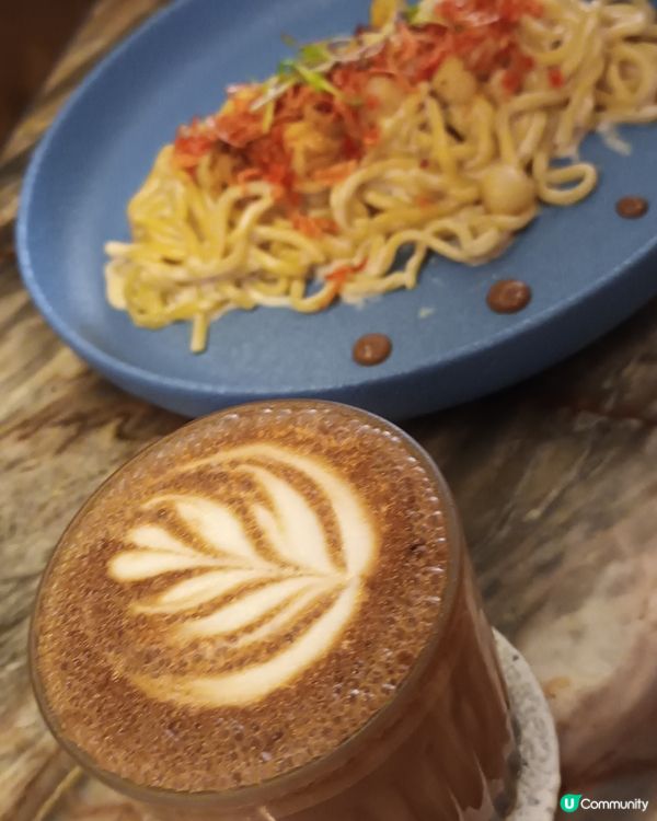 ## 🍔手撕豬漢堡，滋味爆燈！🤤