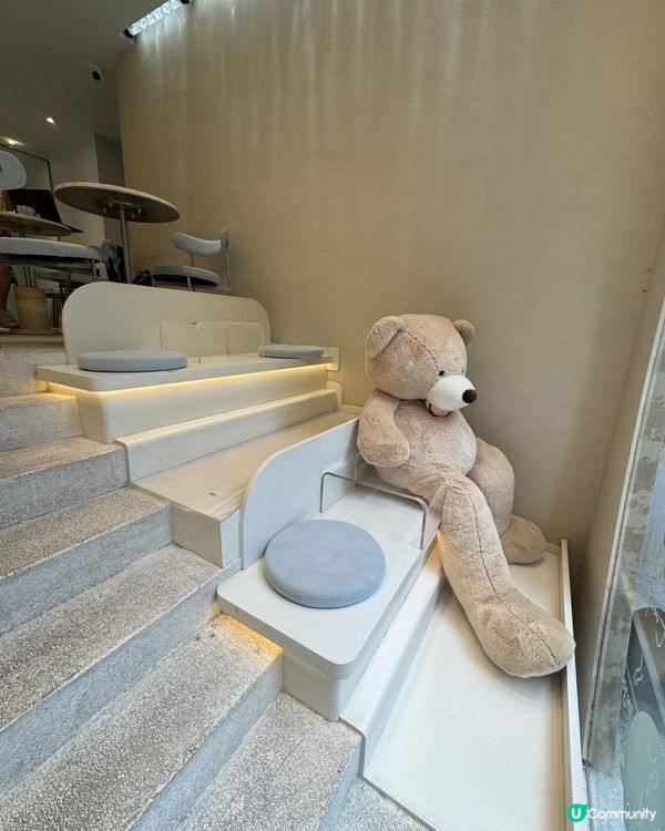 新派港式下午茶藍白格調