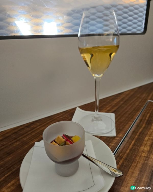 北京飛香港頭等機餐😋