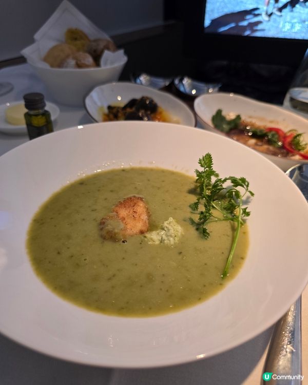 北京飛香港頭等機餐😋