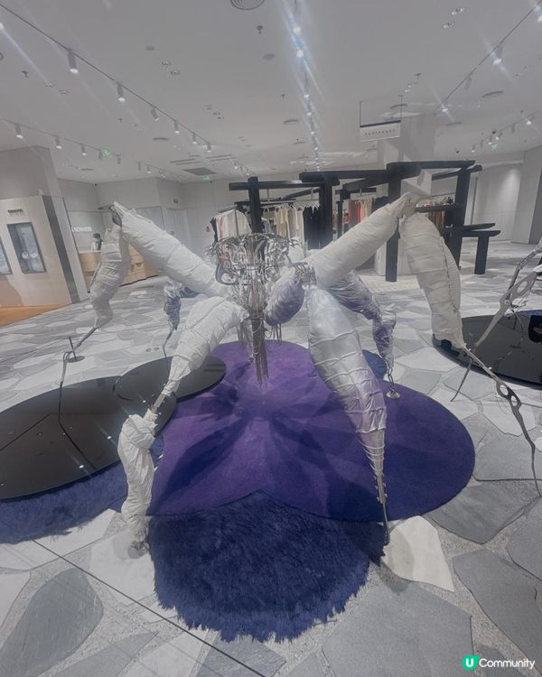 深圳爆紅南山巨人展