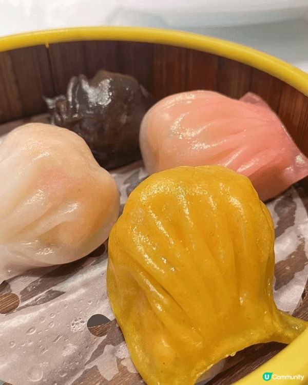 中山香格里拉大酒店中菜餐廳，点心不错，亦不算貴，環境服務一流...