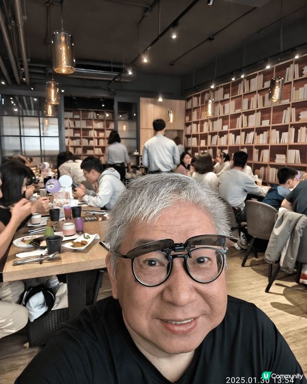 高雄巨蛋站附近旅遊，食玩齊全，值得推薦，好開心喔