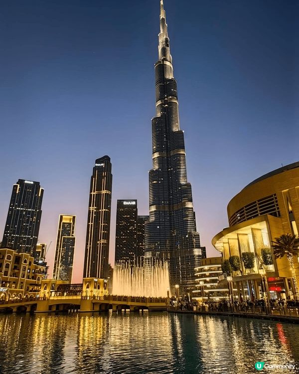 帆船酒店Dubai 綜合體位於阿聯酋購物中心內，有幾條滑雪道...