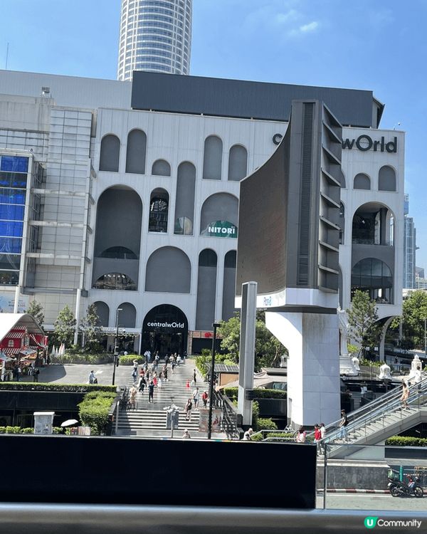 以上是我在泰國旅遊是拍下的相片。第一次去泰國的我，朋友便帶了...