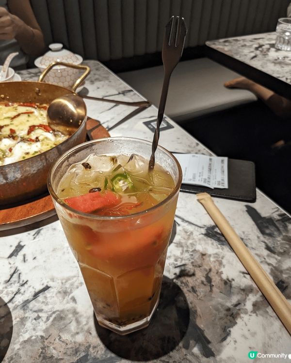 深圳特色川菜-渝月川，特色酸菜魚夠麻夠辣魚肉滑。乾炒筍絲有鍋...