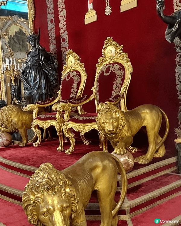 西班牙巴塞隆拿 皇宮