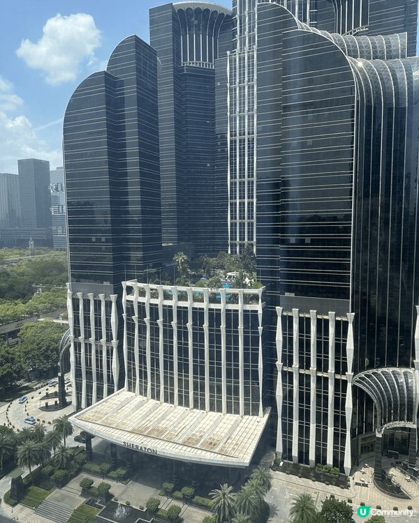 先去頭療 再周圍買下 再食個酸菜魚 