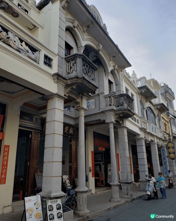 假日駕車北上，第一站先到珠海白藤頭水產市場買生猛抵食海鮮，今...