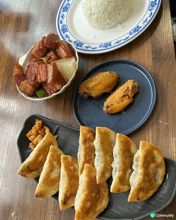 同老公拍拖更，行到深水埗。發現呢間好hit嘅＇家後＇餃子店。...