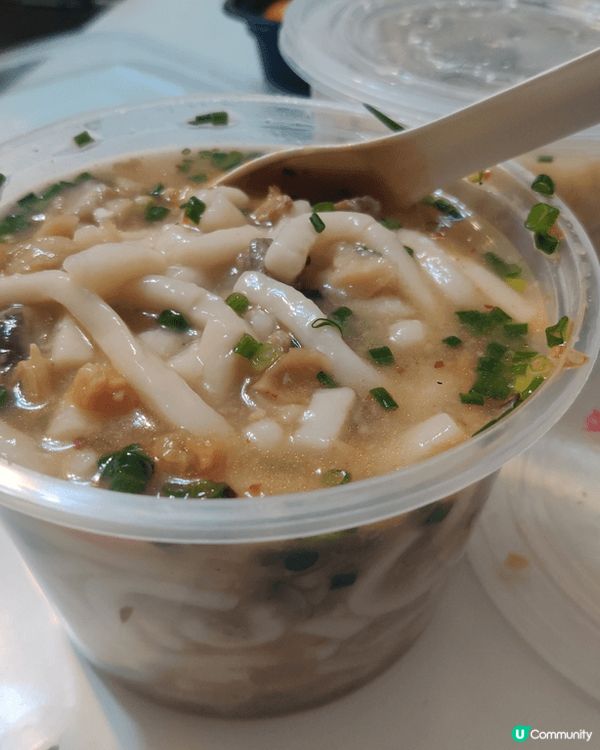 呢間既狗仔粉超好吃，辣菜圃真係好係冇得頂。小朋友就最岩食雞扒...