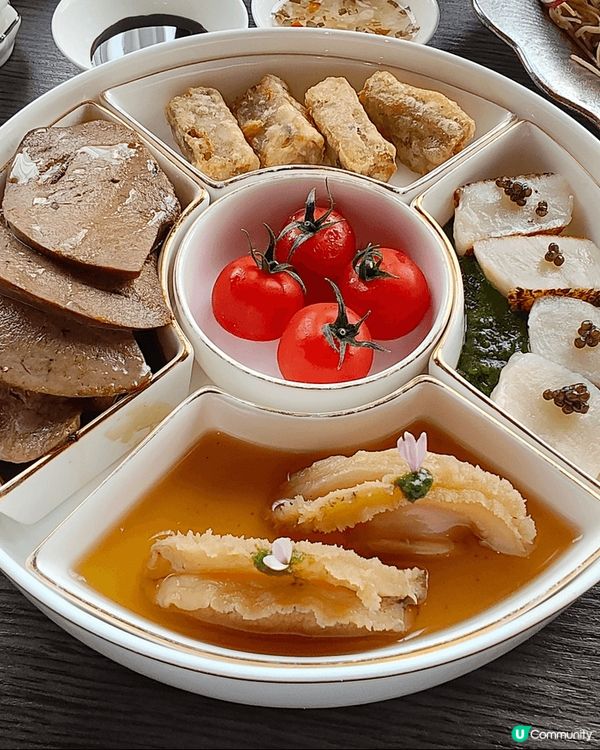 尖沙咀isquare 6樓潮藝館，新派潮州菜。整片落地大玻璃...