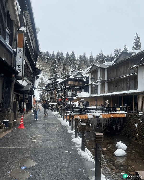 銀山溫泉（Ginza Onsen）位於日本山形縣，是一個具有...