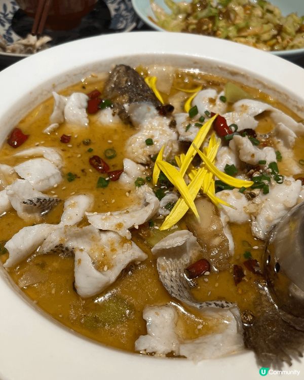 深圳位於崗廈站的卓悅中心地理位置十分方便，復活節假期見到十分...