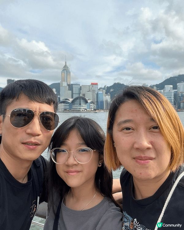 分別有桂林靚景，香港嘅景點！桂林唔止日間山景如畫，夜景加上燈...