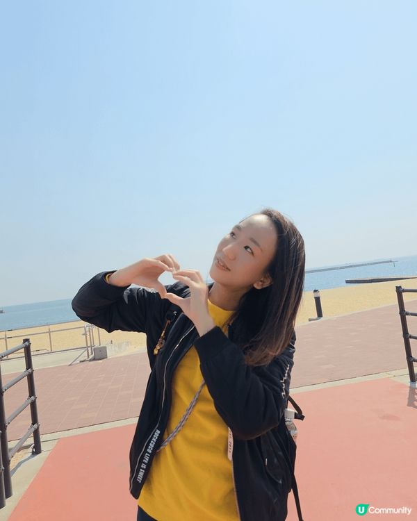 帶住小朋友係亞洲地區不停行萬哩路，著住韓服體驗當地文化，率先...