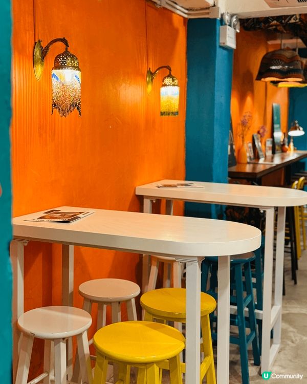 喺長沙灣開咗呢間非常有特色嘅民族風Cafe