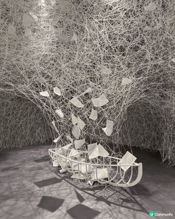 深圳鹽田千春《命運的邊緣》在木星藝術館舉辦中！展館中展出不少...