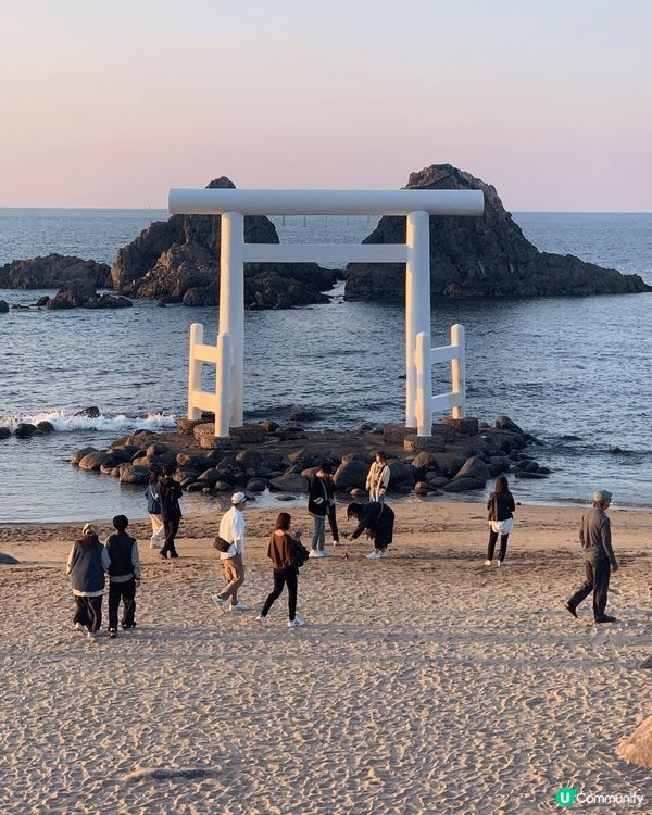 日本福崗系島清優典雅：隨意門、教堂階梯和白色鳥居