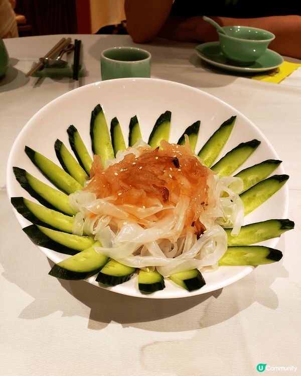 位於灣仔嘅浙江軒，係米芝蓮一星餐廳，由2011年開業，最近裝...