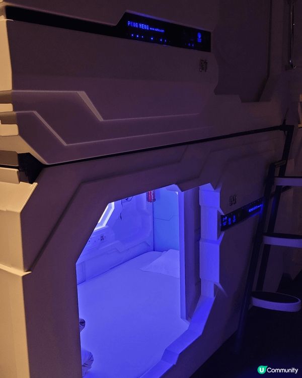 今個禮拜返去深圳，揀左東門全新裝修嘅水世界美食水會，面積有成...