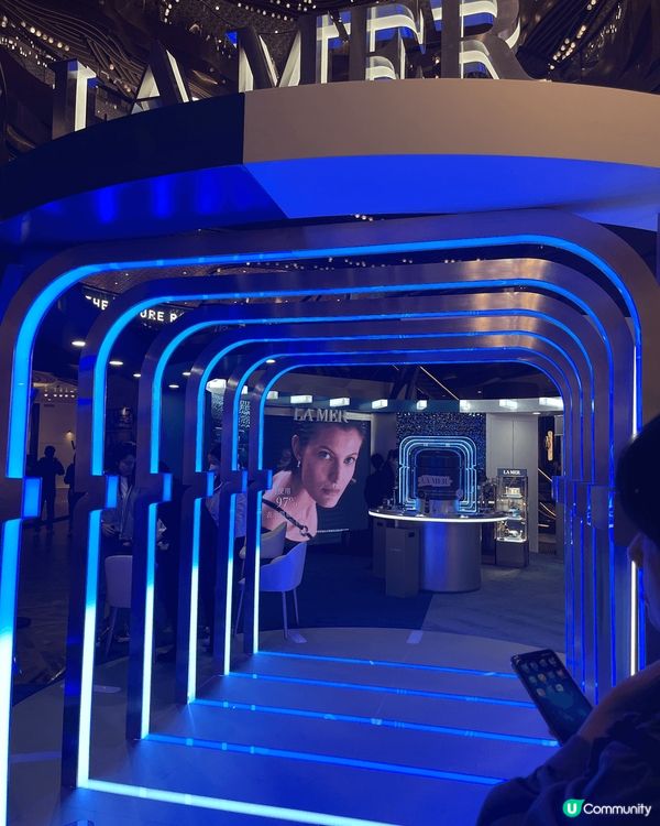 我其中好喜歡去嘅打卡熱點，係參加大型護膚品牌嘅展覽，佢哋設計...