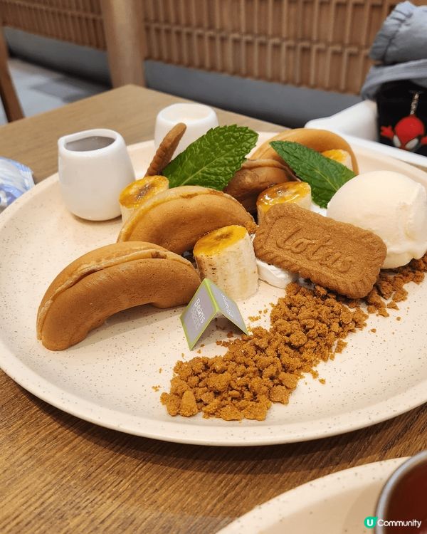 位於葵芳新都會嘅Beans cafe，開係葵芳地下嘅中庭位置...