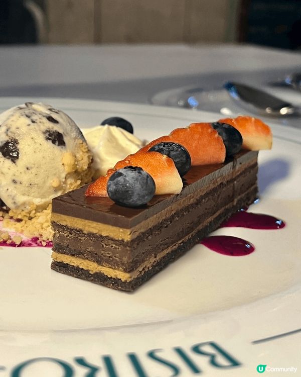 扒房餐廳Omaroo Grill用心製作疏乎厘，等待時間都需...