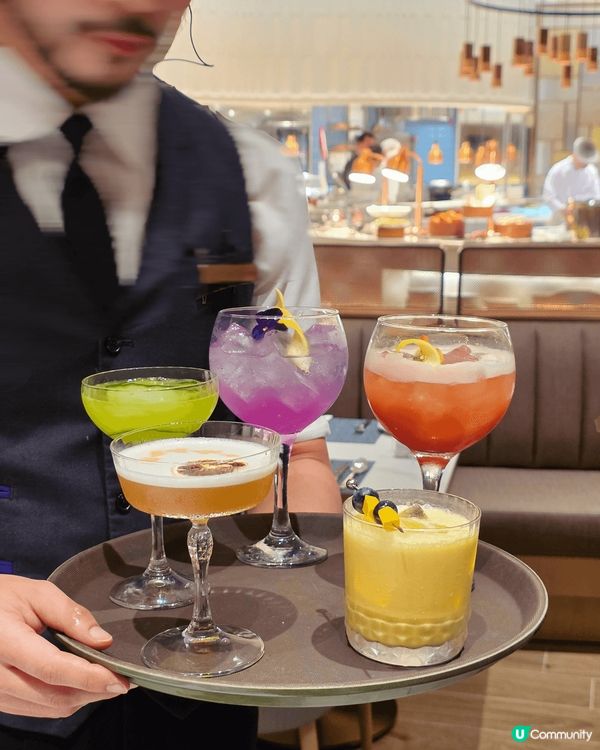 合和酒店大堂酒吧地方寬敞，坐得舒適；於下午五時至八時惠顧指定...