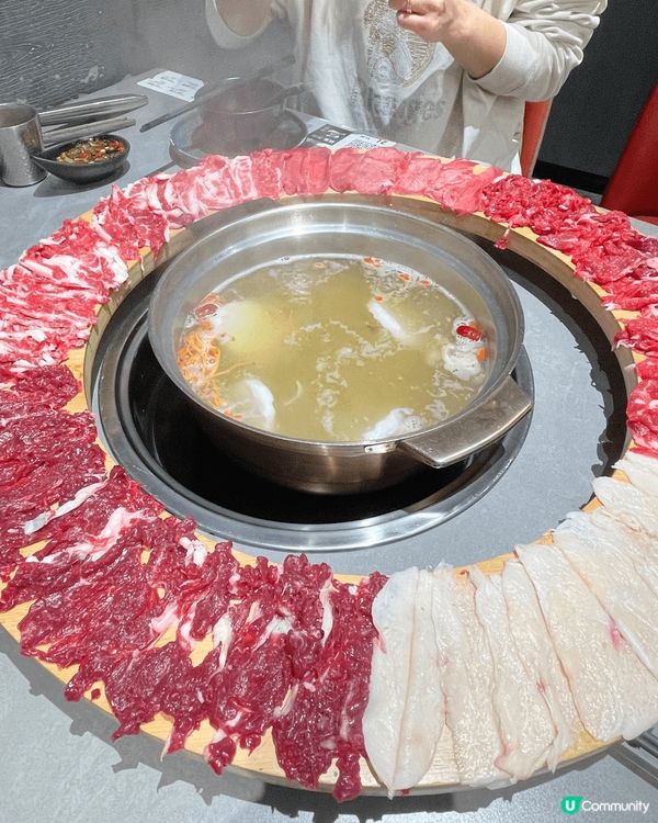 週末北上快閃火鍋，第一次食呢間，就犟牛肉火鍋
