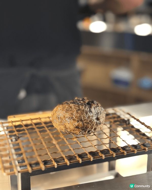 終於喺香港食到超人氣嘅挽肉之米！店內裝修貫徹日本風格，兩邊吧...