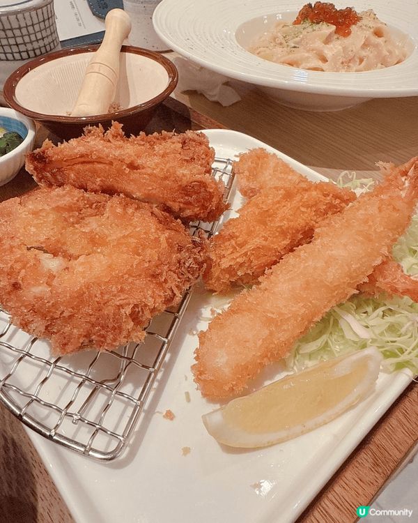 呢間係合和中心新開日式cafe食物質素都唔錯，幾喜歡又有日式...